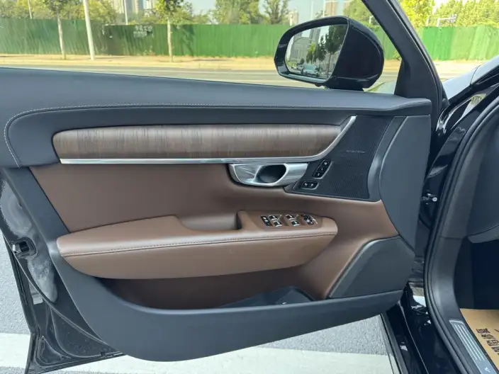 Volvo S90 2024 Model B5 Smart Range Deluxe Edition – фото 8