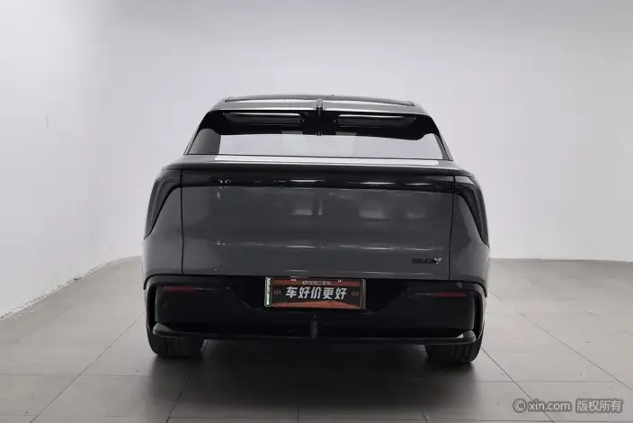 HiPhi HiPhi Y 2023 Model 560km Elite Edition – фото 3