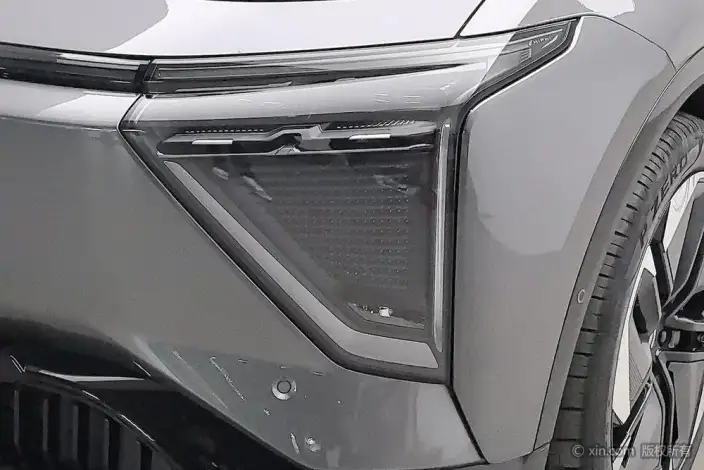 HiPhi HiPhi Y 2023 Model 560km Elite Edition – фото 6