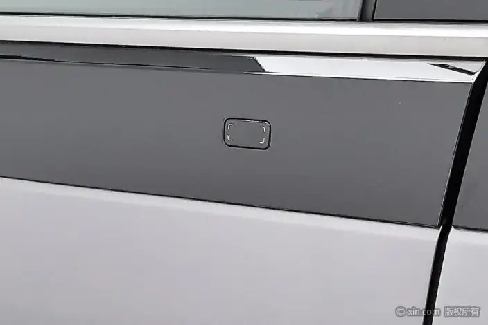 HiPhi HiPhi Y 2023 Model 560km Elite Edition – фото 9