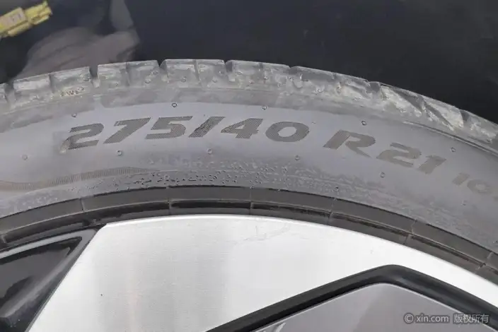 HiPhi HiPhi Y 2023 Model 560km Elite Edition – фото 10