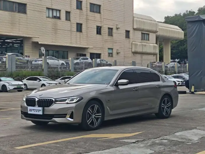 BMW 5 Series PHEV 2022 Model Facelift II 535Le Luxury Set – фото 1