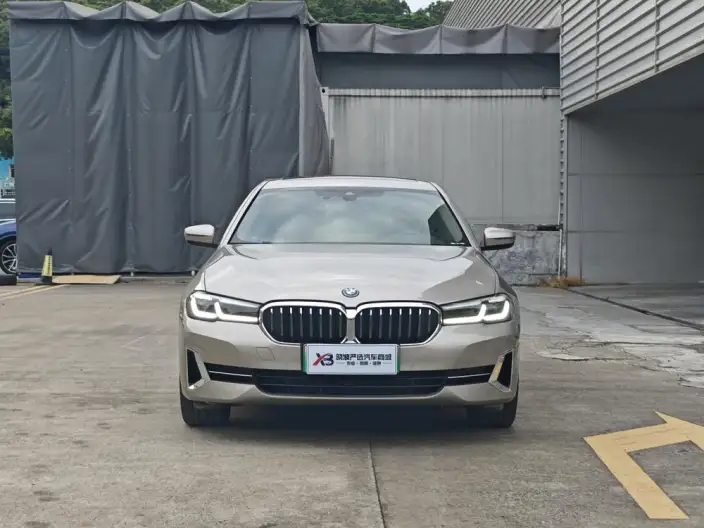 BMW 5 Series PHEV 2022 Model Facelift II 535Le Luxury Set – фото 2