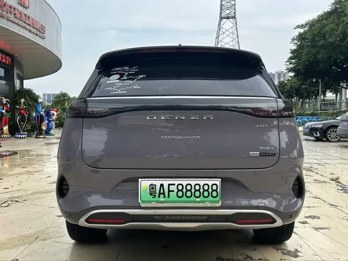 Denza X PHEV 2020 Model 2.0T Ultimate Edition – фото 6