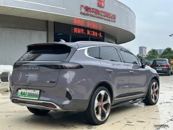 Denza X PHEV 2020 Model 2.0T Ultimate Edition – фото 7