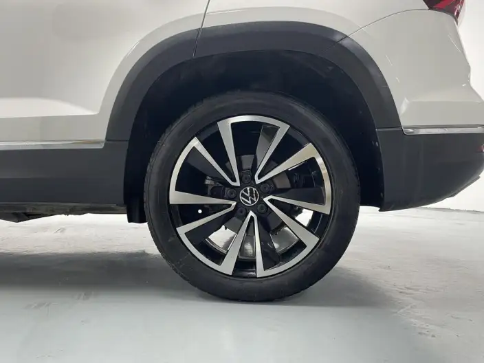 Volkswagen Tharu 2021 Model 330TSI 4WD Deluxe Edition PLUS – фото 9