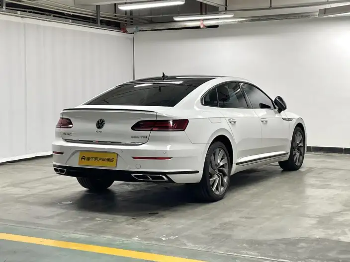 Volkswagen CC 2023 Model 380TSI Eye-catching version – фото 7