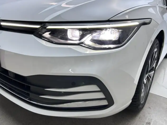 Volkswagen Golf 2021 Model 280TSI DSG 30th Anniversary Memorial Edition – фото 9