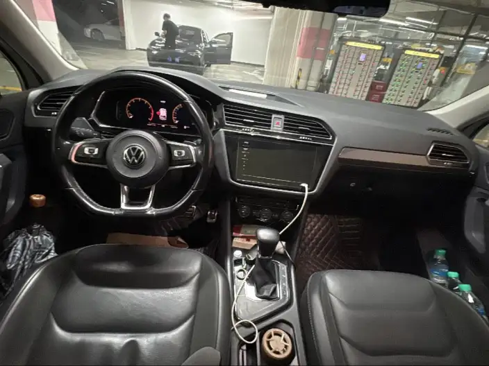 Volkswagen Tiguan L 2021 Model 330TSI Automatic 2WD R-Line Enjoy the version more – фото 5