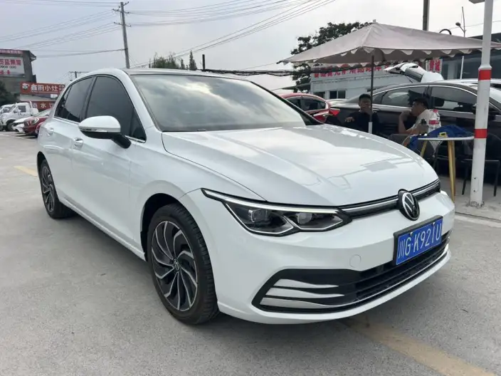 Volkswagen Golf 2021 Model 280TSI DSG Pro – фото 3