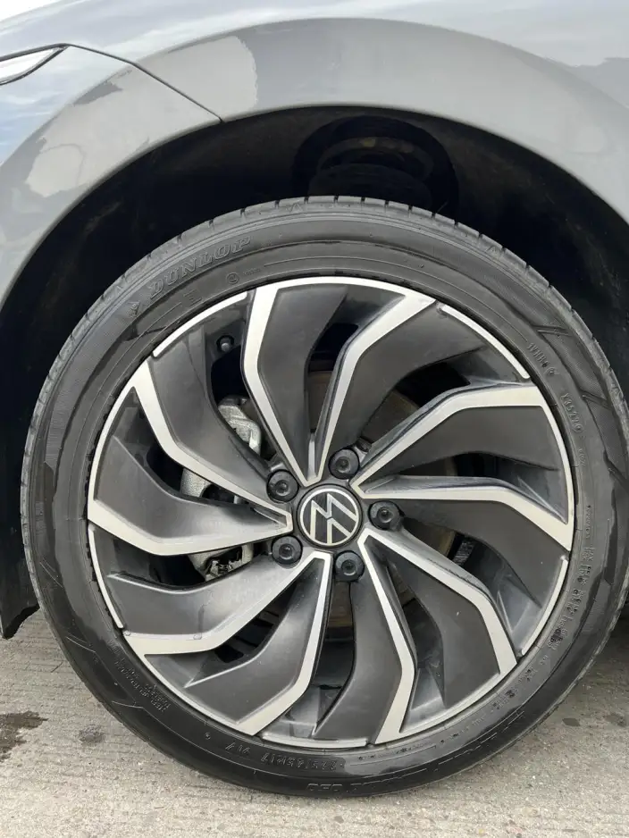 Volkswagen Golf 2023 Model 280TSI DSG Pro – фото 8