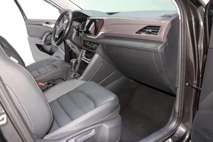 Volkswagen Tharu 2021 Model 280TSI 2WD Deluxe Edition – фото 10