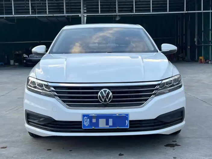 Volkswagen Lavida 2022 Model 1.5L Automatic Fashion edition – фото 2