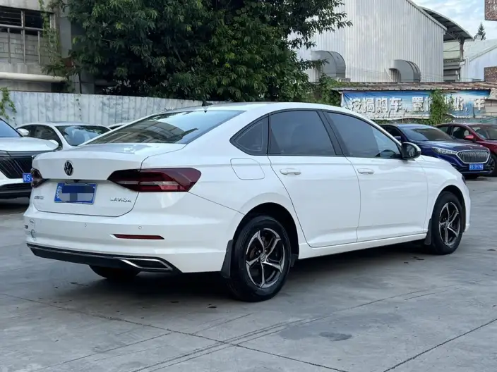 Volkswagen Lavida 2022 Model 1.5L Automatic Fashion edition – фото 6
