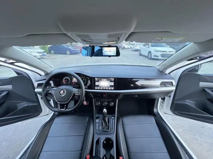 Volkswagen Lavida 2022 Model 1.5L Automatic Fashion edition – фото 7