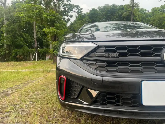 Volkswagen Sagitar 2023 Model 300TSI DSG Beyond Edition – фото 2
