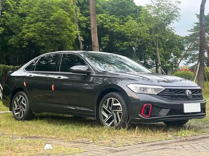 Volkswagen Sagitar 2023 Model 300TSI DSG Beyond Edition – фото 3