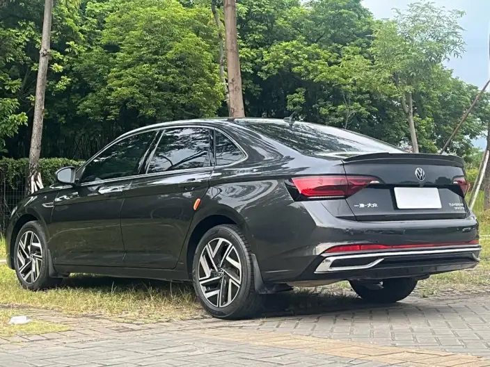 Volkswagen Sagitar 2023 Model 300TSI DSG Beyond Edition – фото 5