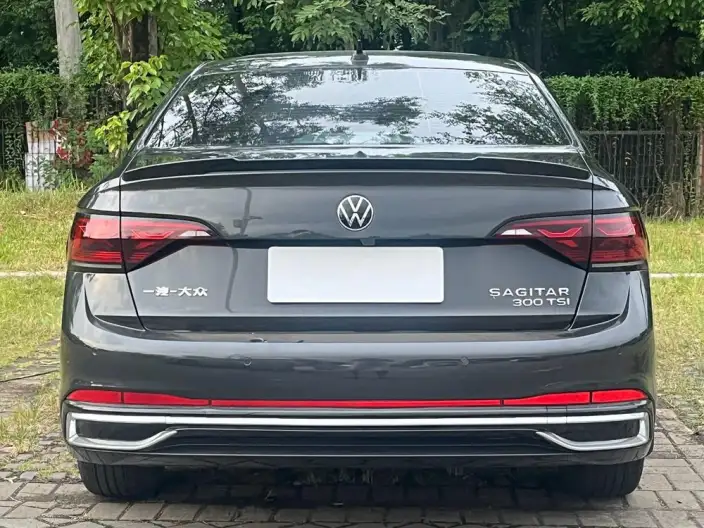 Volkswagen Sagitar 2023 Model 300TSI DSG Beyond Edition – фото 6
