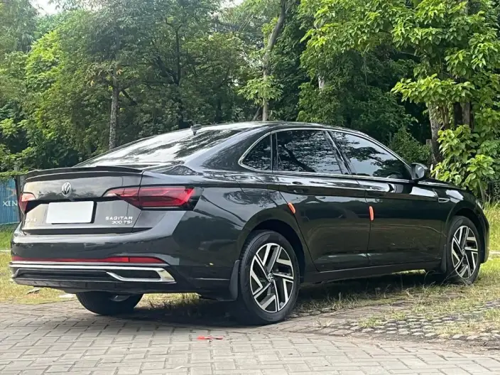 Volkswagen Sagitar 2023 Model 300TSI DSG Beyond Edition – фото 7