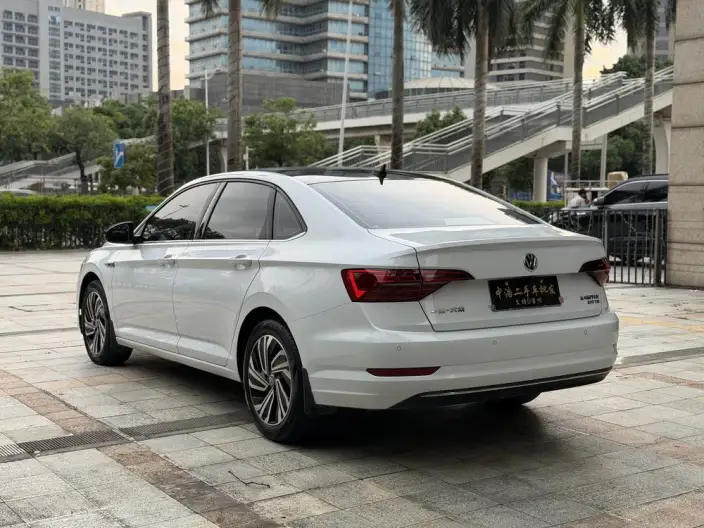 Volkswagen Sagitar 2022 Model 280TSI DSG Flying Version – фото 4