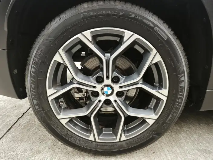 BMW X1 2020 Model sDrive25Li Leading Model – фото 9