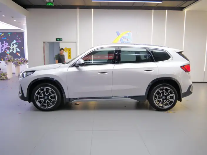 BMW X1 2023 Model sDrive25Li X Design Set – фото 4
