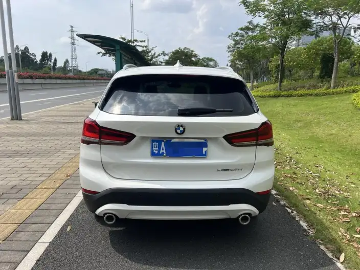 BMW X1 2022 Model sDrive25Li Leading Model – фото 6