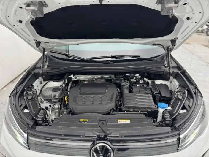 Volkswagen Tiguan L 2024 Model Pro 330TSI 2WD Zhixing Edition – фото 6