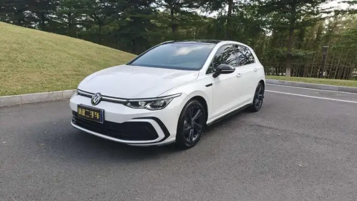 Volkswagen Golf 2021 Model 280TSI DSG R-Line – фото 1