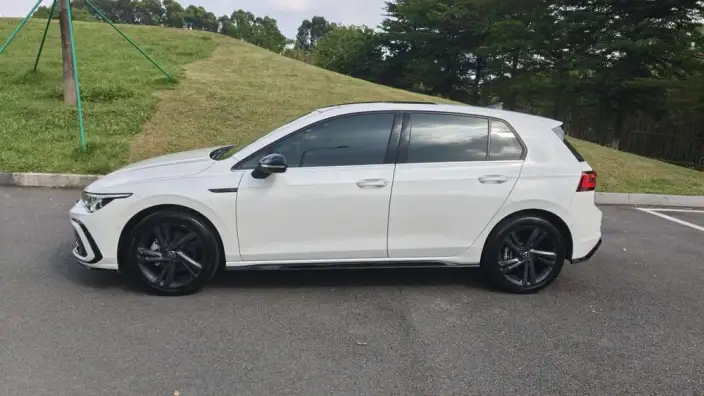 Volkswagen Golf 2021 Model 280TSI DSG R-Line – фото 4