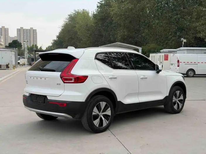 Volvo XC40 2023 Model B3 Zhixing Fashion Edition – фото 6
