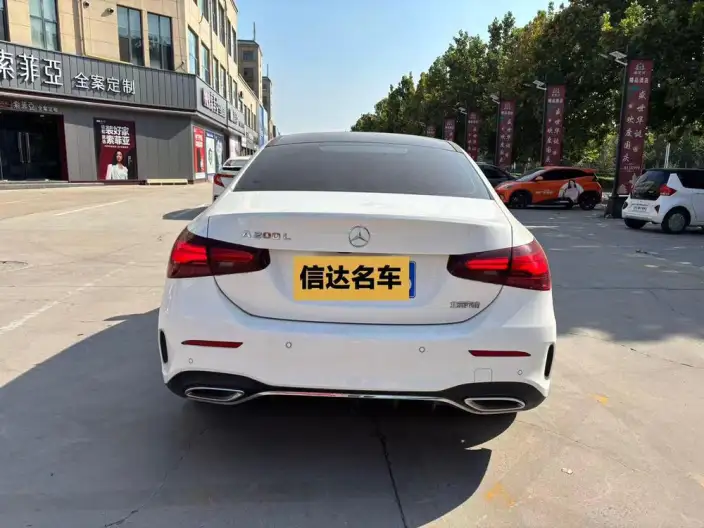 Mercedes-Benz A-class 2023 Model A 200 L Sports sedan Fashion Edition – фото 3