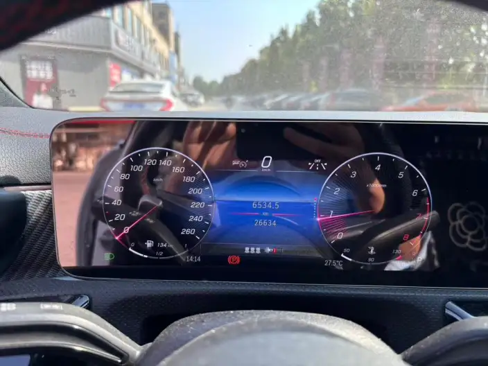 Mercedes-Benz A-class 2023 Model A 200 L Sports sedan Fashion Edition – фото 9