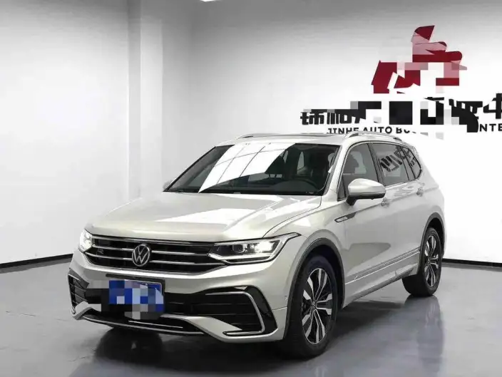 Volkswagen Tiguan L 2022 Model 330TSI Automatic 2WD R-Line Enjoy the version more – фото 1