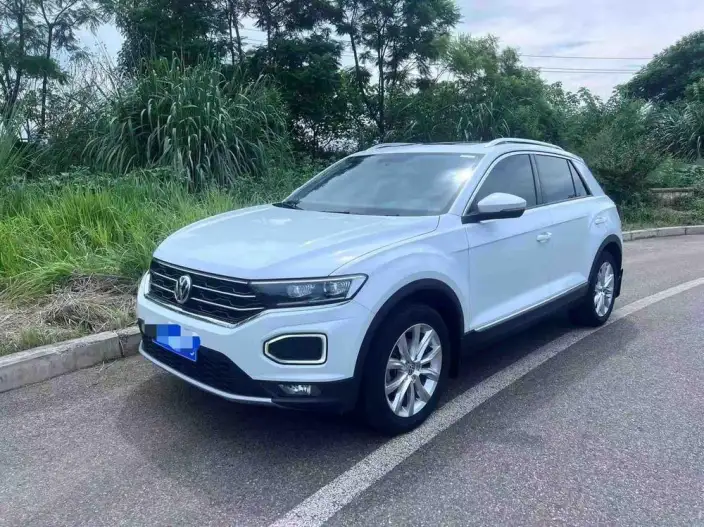 Volkswagen T-Roc 2020 Model 230TSI DSG 2WD Enterprising Model – фото 1