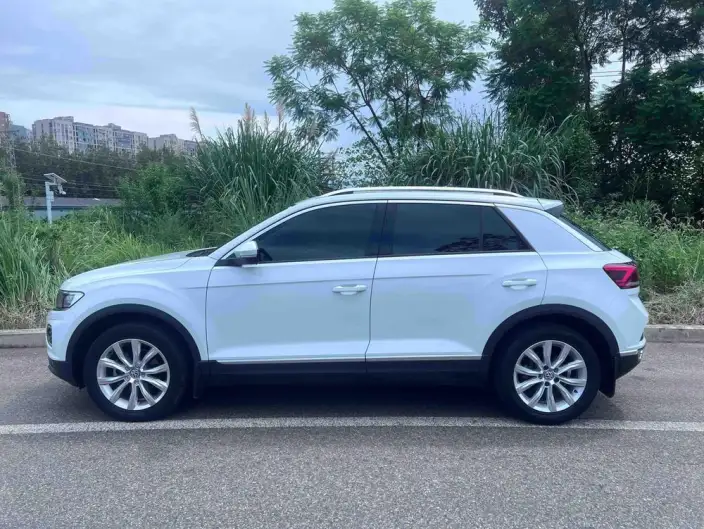 Volkswagen T-Roc 2020 Model 230TSI DSG 2WD Enterprising Model – фото 4