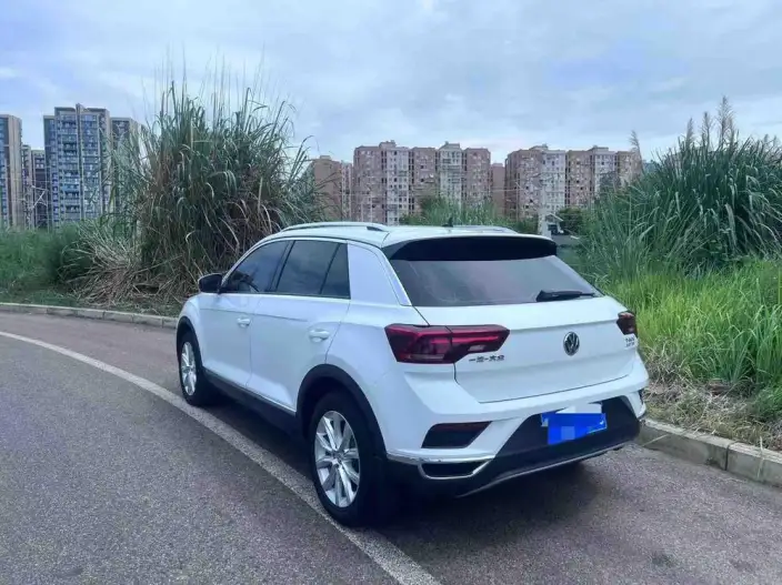 Volkswagen T-Roc 2020 Model 230TSI DSG 2WD Enterprising Model – фото 5