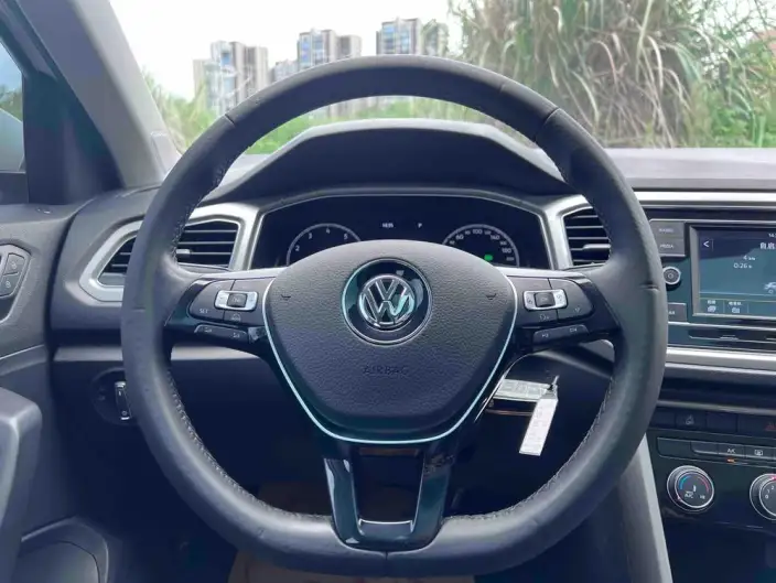 Volkswagen T-Roc 2020 Model 230TSI DSG 2WD Enterprising Model – фото 9