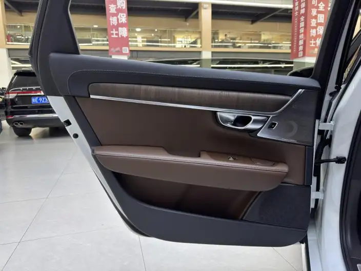 Volvo S90 2021 Model B5 Smart Elegance Deluxe Edition – фото 6