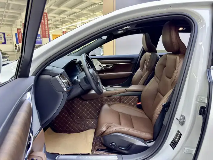 Volvo S90 2021 Model B5 Smart Elegance Deluxe Edition – фото 10