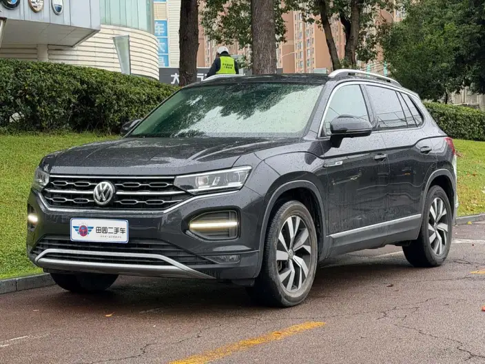 Volkswagen Tayron 2020 Model 330TSI Luxury Zhilian Edition – фото 1