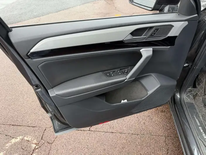 Volkswagen Tayron 2020 Model 330TSI Luxury Zhilian Edition – фото 6