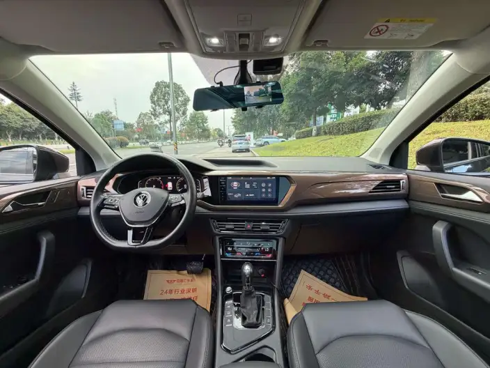 Volkswagen Tharu 2022 Model 330TSI 4WD Deluxe Edition – фото 7