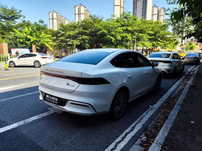 BYD Qin PLUS DM 2021 Model DM-i 55KM Flagship Model – фото 5