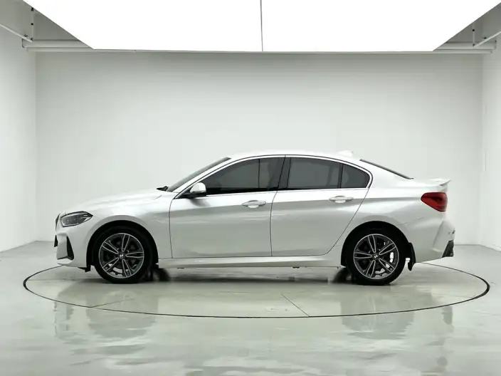 BMW 1 Series 2021 Model Facelift 120i M Sports Edition – фото 4