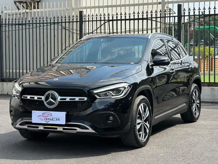 Mercedes-Benz GLA 2022 Model GLA 200 – фото 1