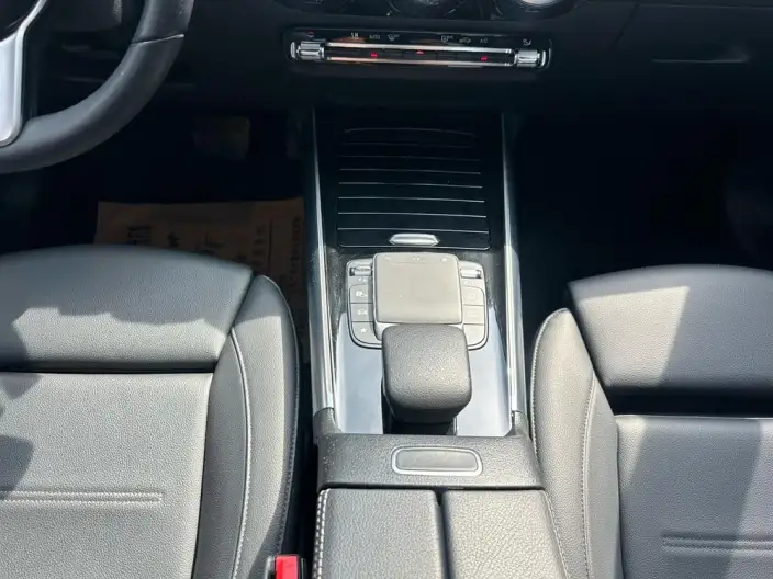 Mercedes-Benz GLA 2022 Model GLA 200 – фото 10