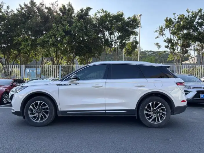 Lincoln Corsair 2020 Model 2.0T 2WD Zunya Edition – фото 4
