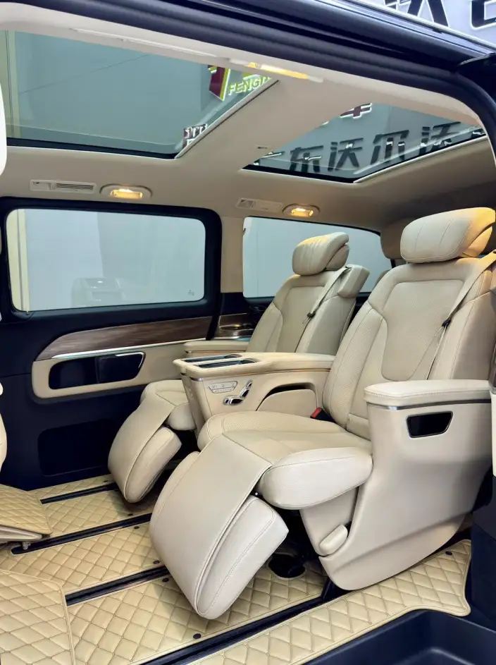 Mercedes-Benz V-Class 2021 Model V 260 L Long wheelbase Deluxe Edition – фото 5